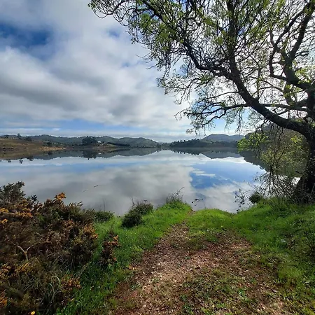 Refugio Dos Sapinhos 펜션 *